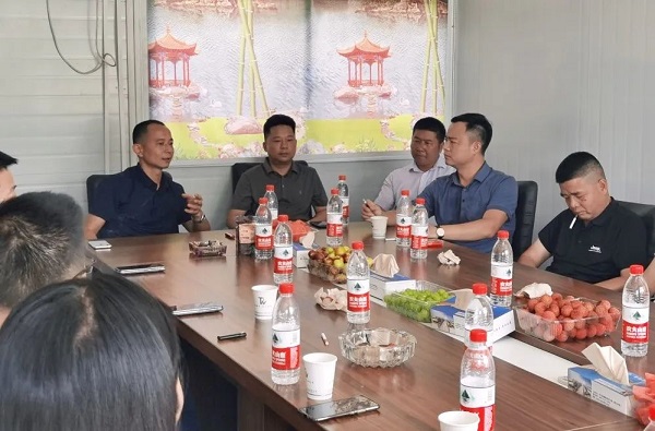 長沙太空金路橋材料有限公司,雙鋼輪壓路機,福格勒瀝青攤鋪機,AC系列,AF系列,SBS系列 長沙太空金路橋材料有限公司,雙鋼輪壓路機,福格勒瀝青攤鋪機,AC系列,AF系列,SBS系列